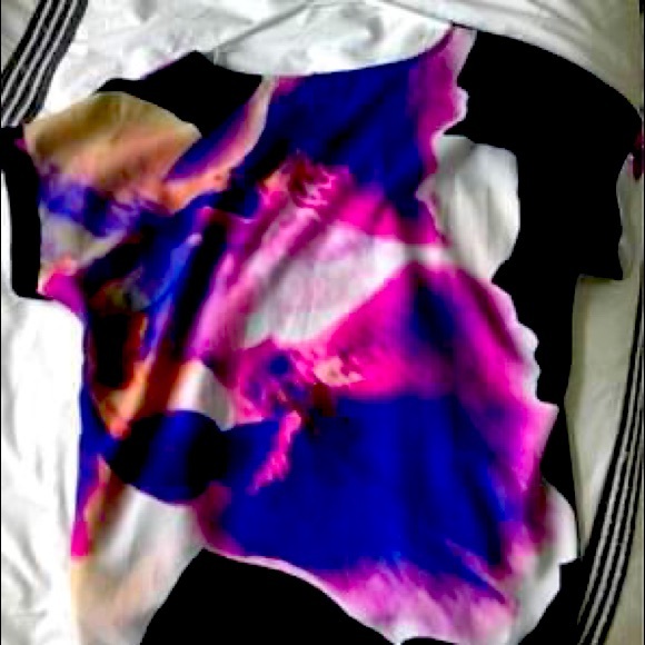 Flours design blouse - Picture 3 of 3